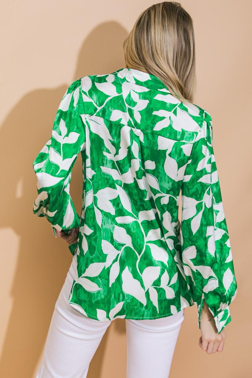 Green leaves top